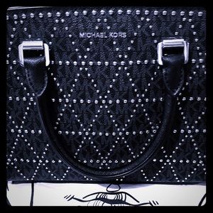 MICHAEL KOHRS HANDBAG & WALLET